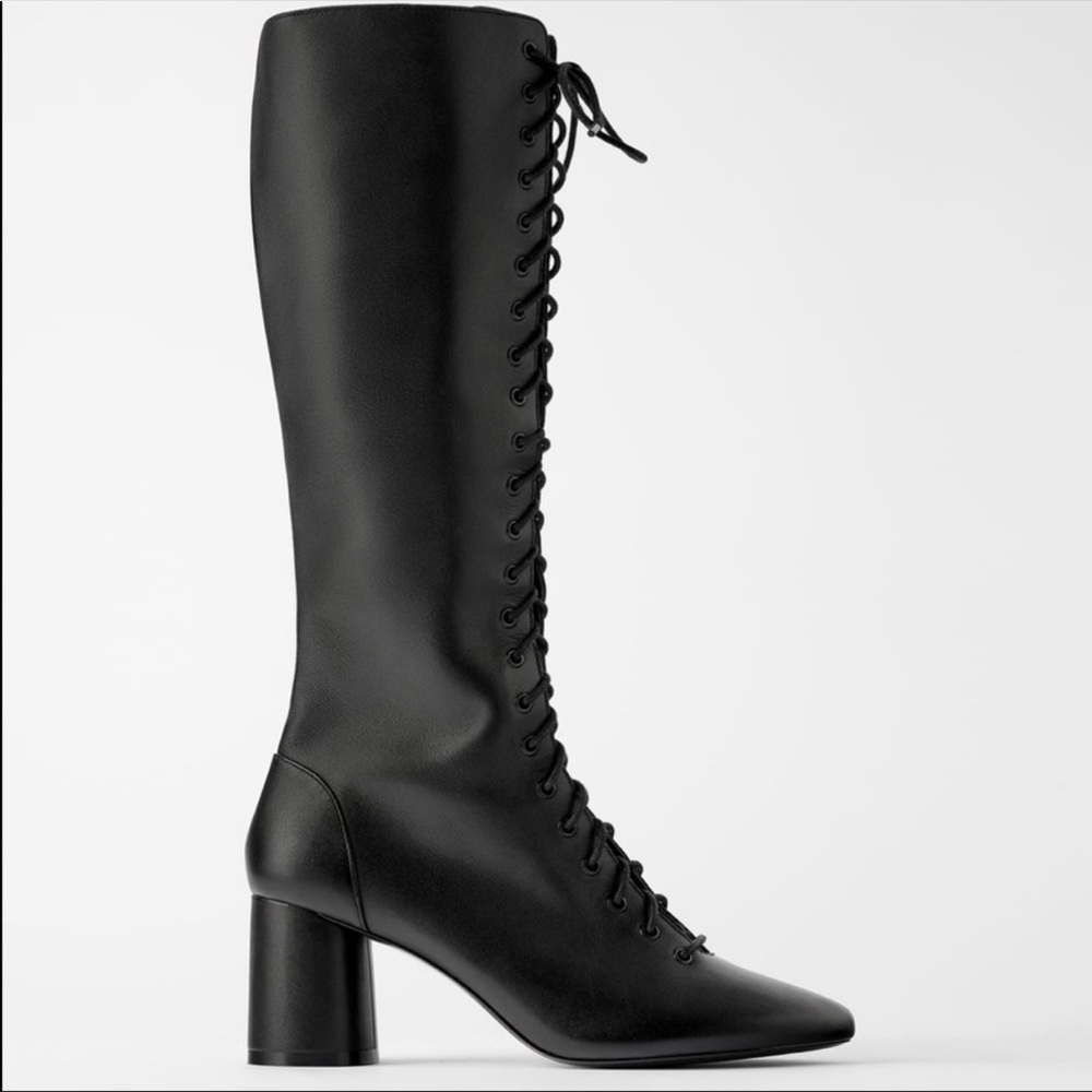 Zara Leather Chain Lace Boots 🎉